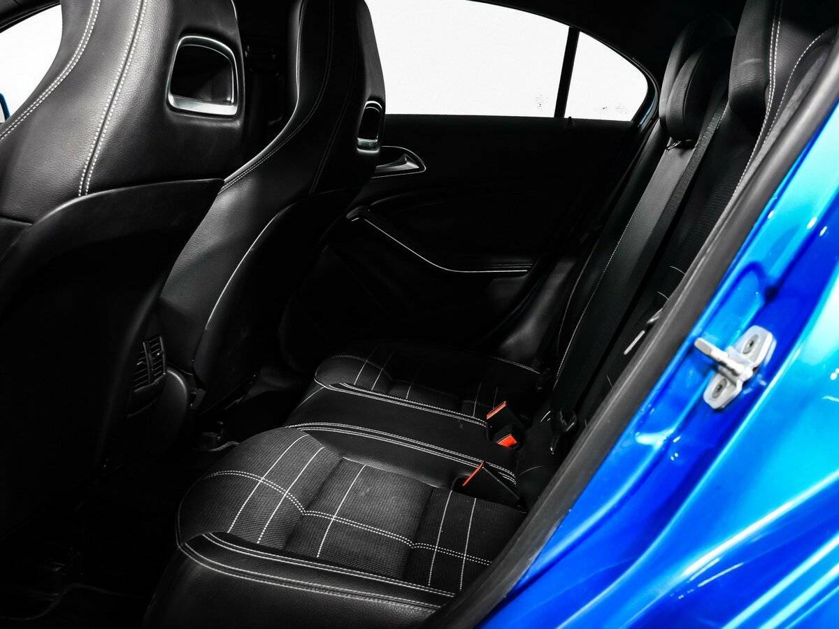 Купить Mercedes-Benz A-Класс с пробегом. Фото: #12