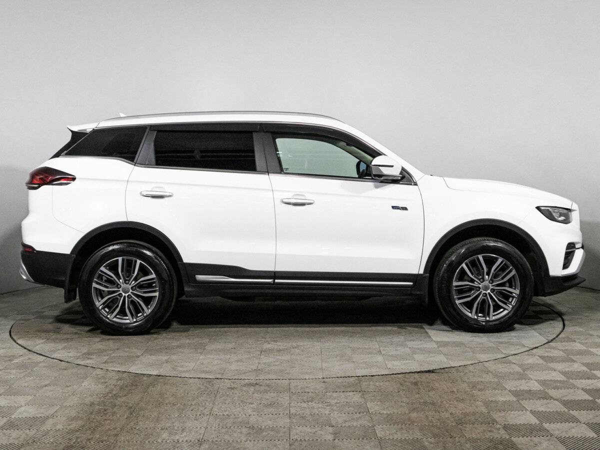 Купить Geely Atlas Pro с пробегом. Фото: #3