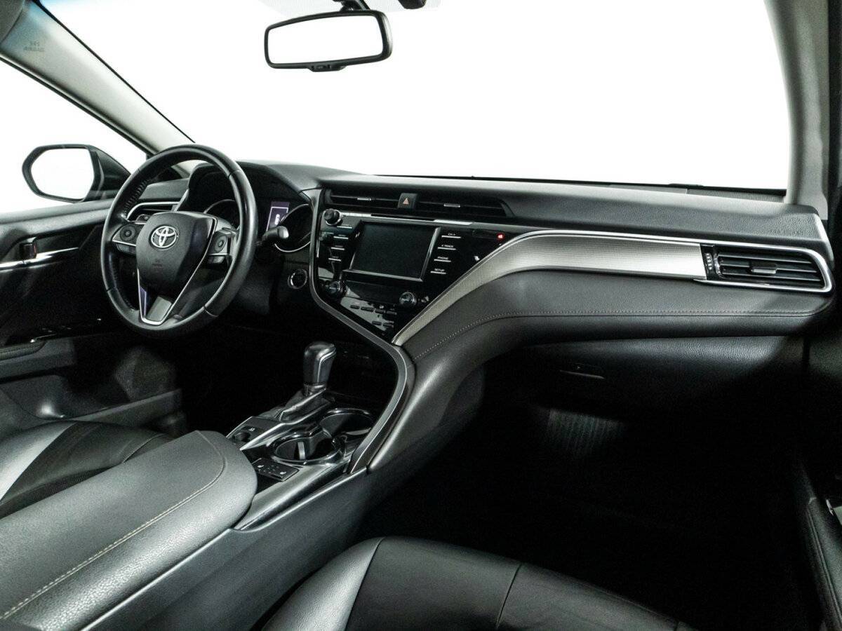 Купить Toyota Camry с пробегом. Фото: #8