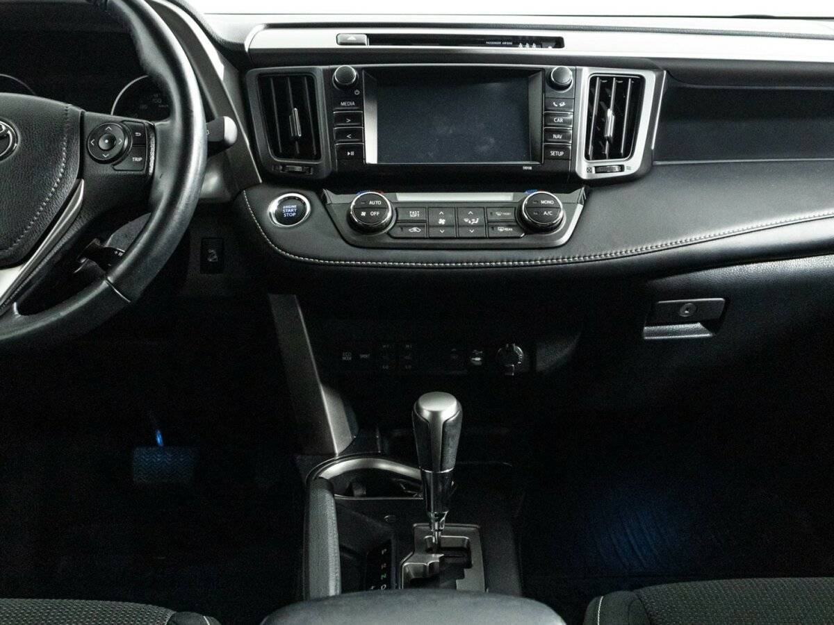 Купить Toyota RAV4 с пробегом. Фото: #13