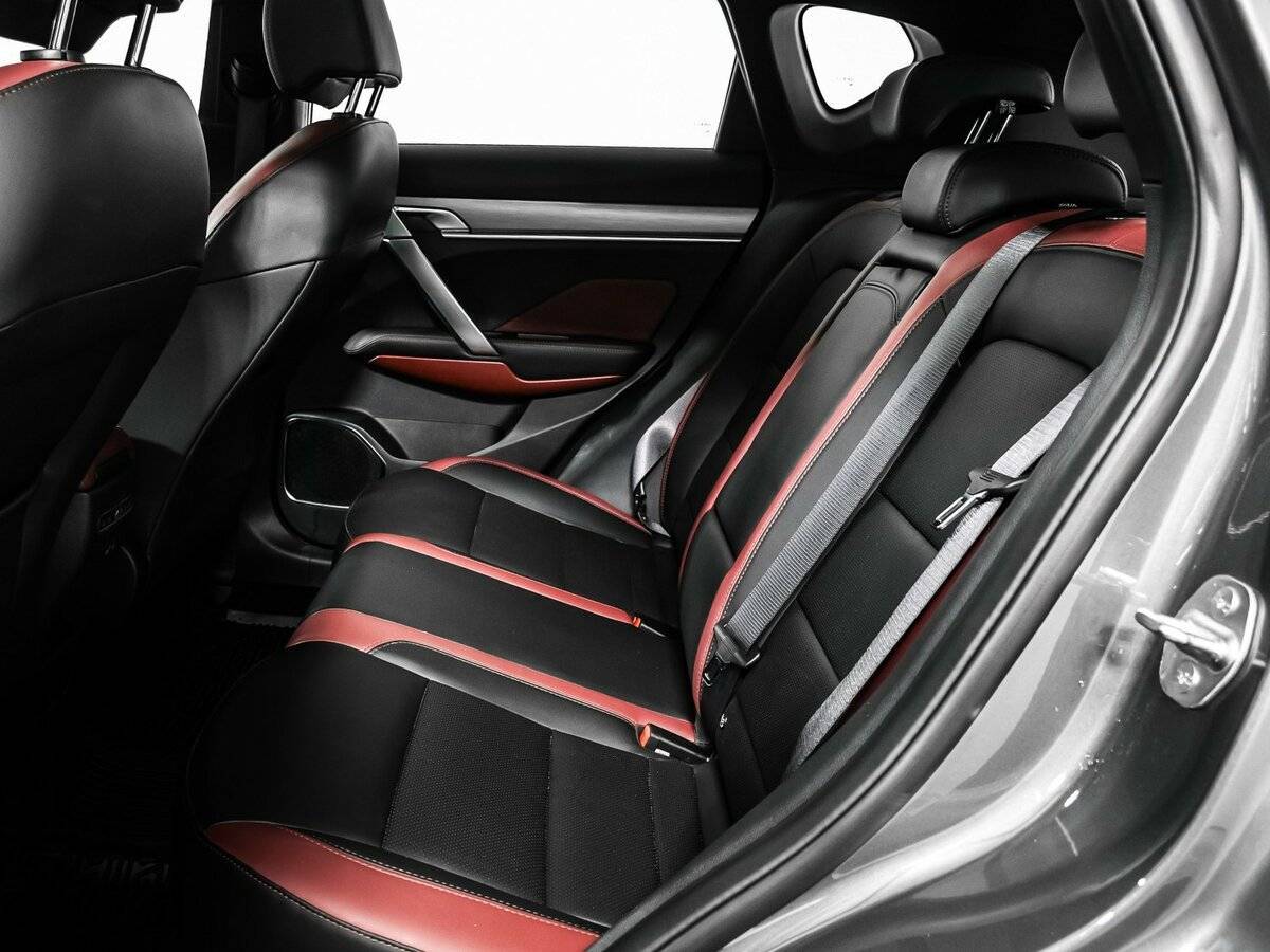 Купить Geely Coolray с пробегом. Фото: #13