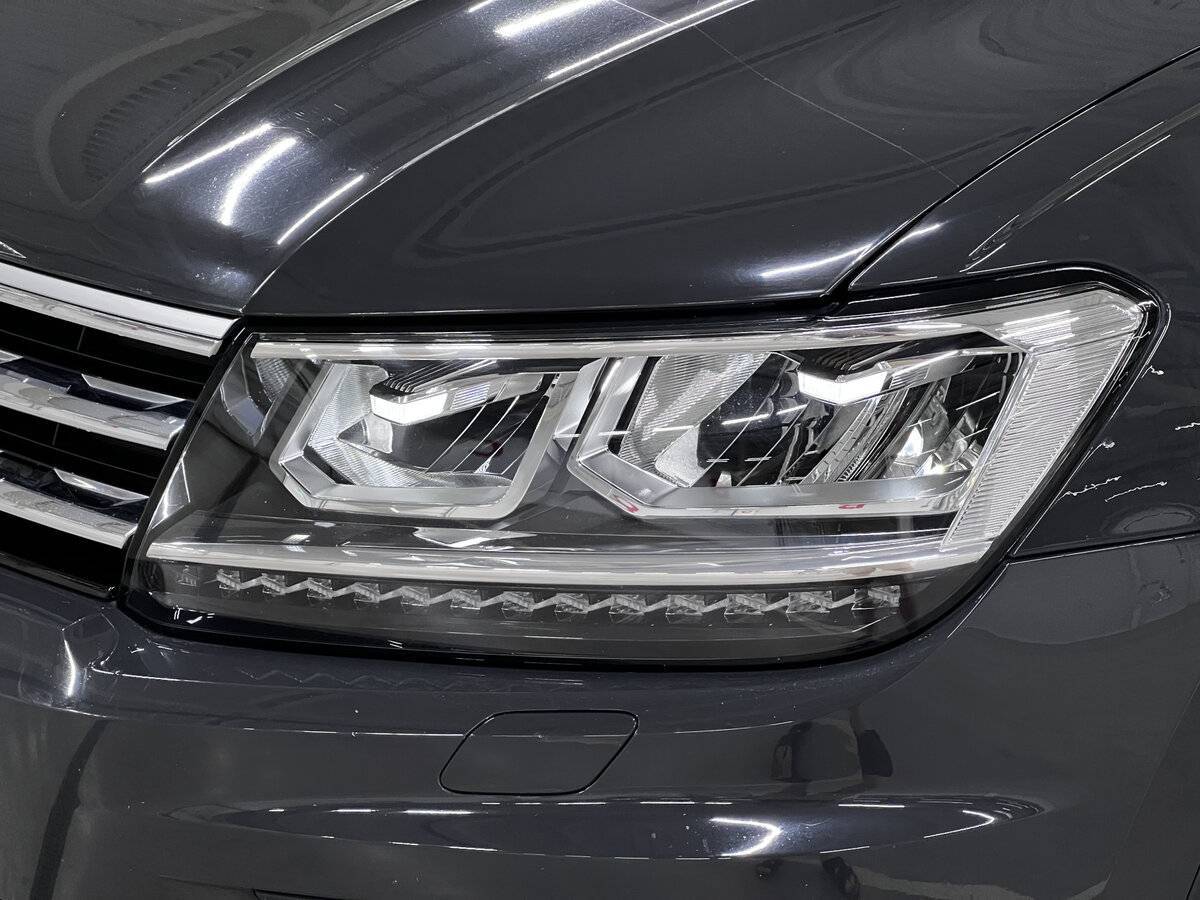 Купить Volkswagen Tiguan с пробегом. Фото: #16