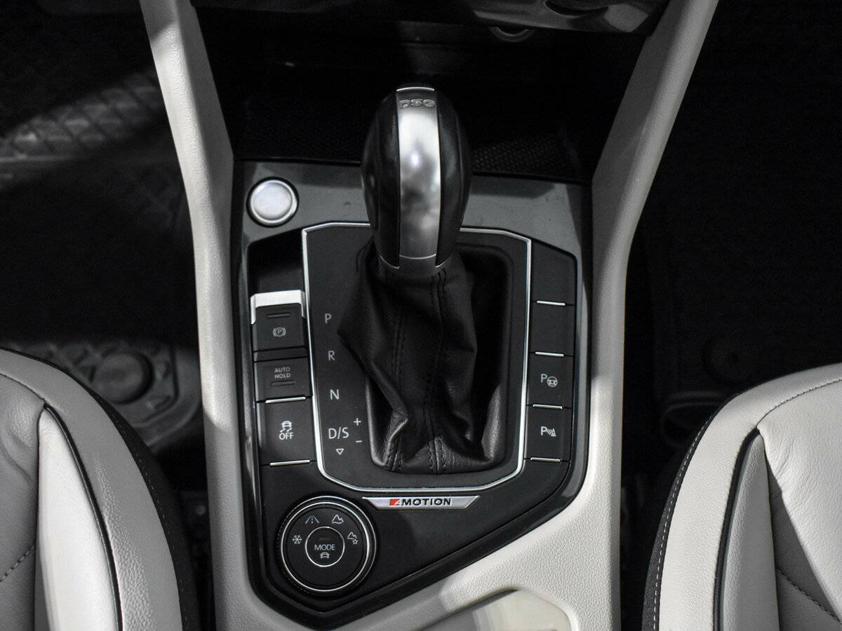 Купить Volkswagen Tiguan с пробегом. Фото: #14