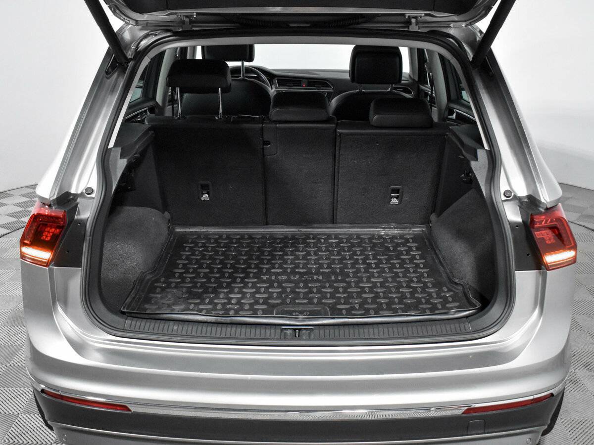 Купить Volkswagen Tiguan с пробегом. Фото: #19