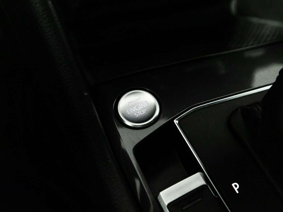 Купить Volkswagen Tiguan с пробегом. Фото: #21