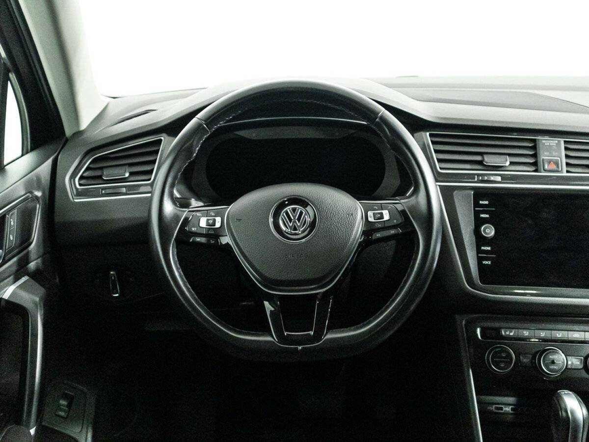 Купить Volkswagen Tiguan с пробегом. Фото: #22
