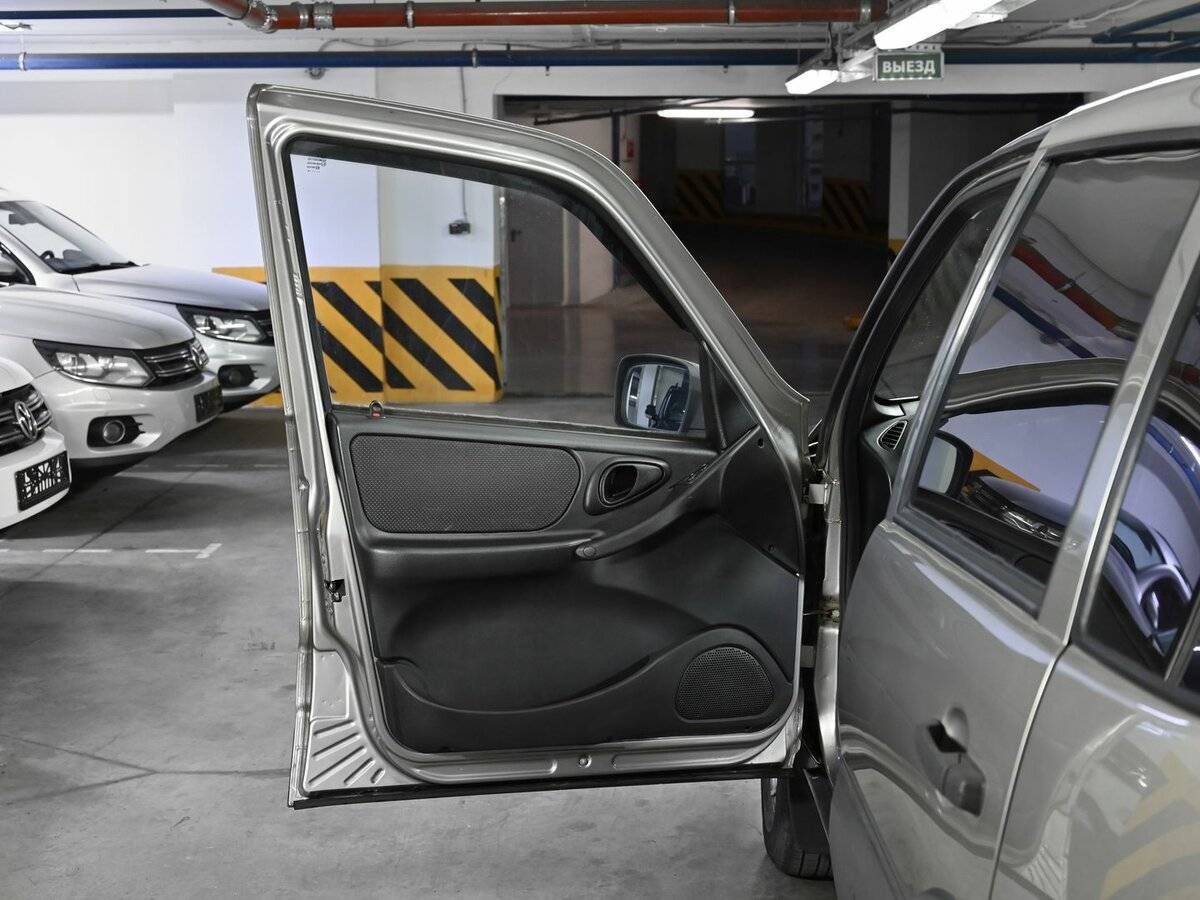 Купить Chevrolet Niva с пробегом. Фото: #5