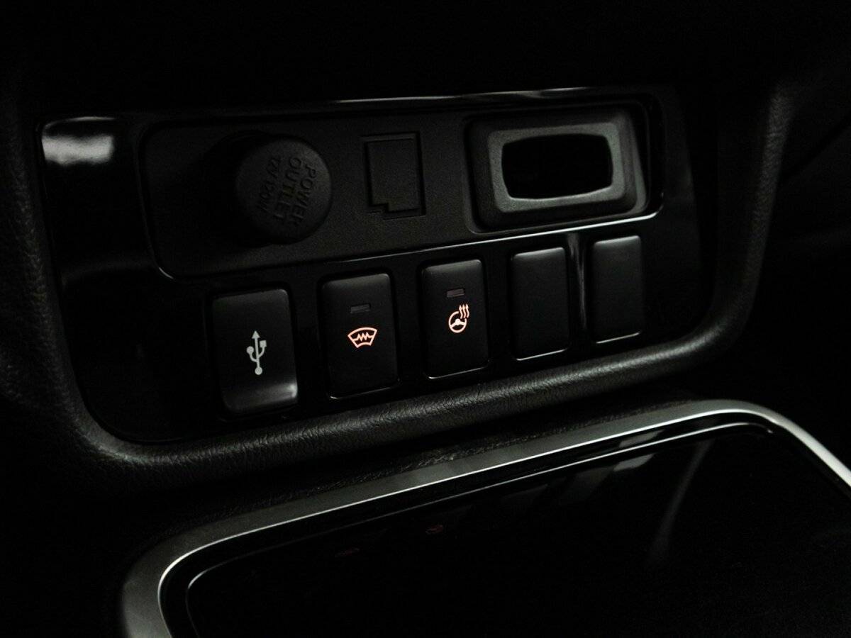 Купить Mitsubishi Outlander с пробегом. Фото: #16