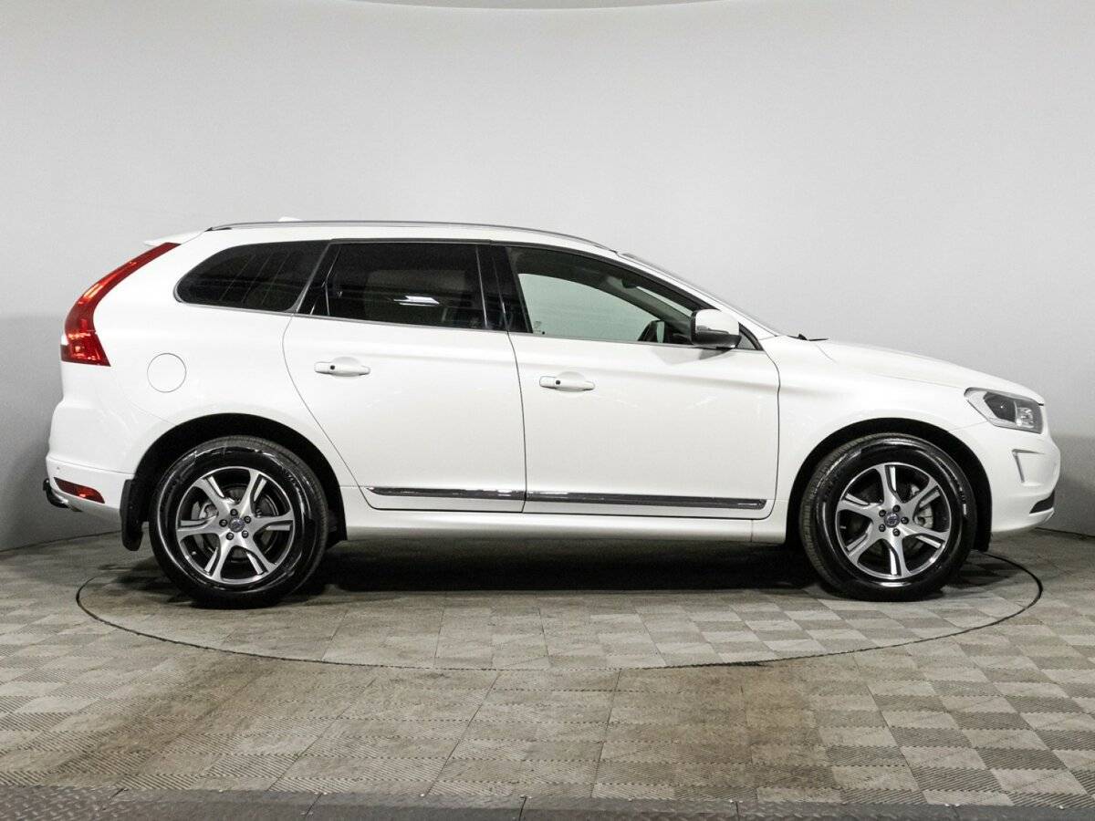 Купить Volvo XC60 с пробегом. Фото: #3