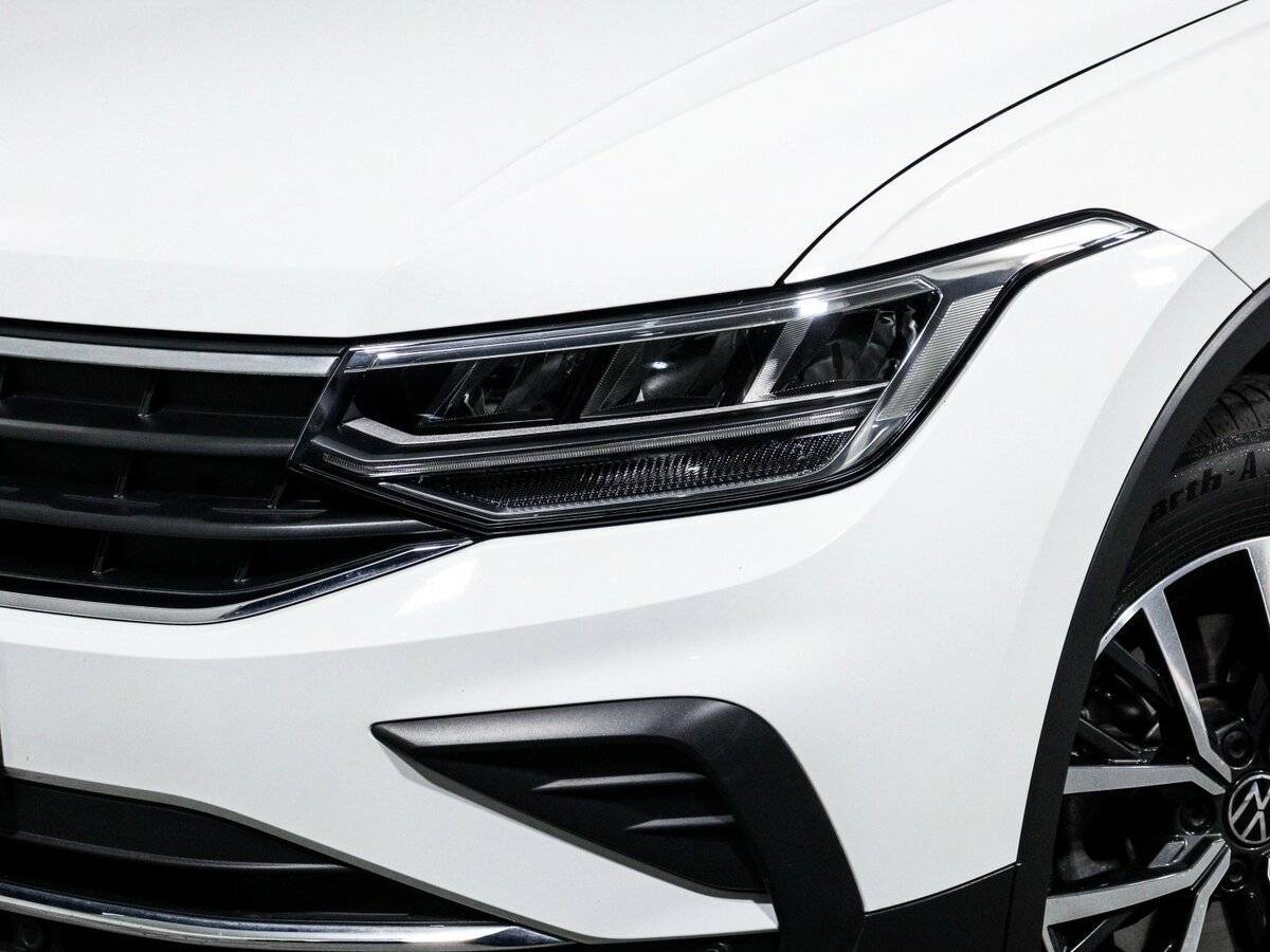Купить Volkswagen Tiguan с пробегом. Фото: #15
