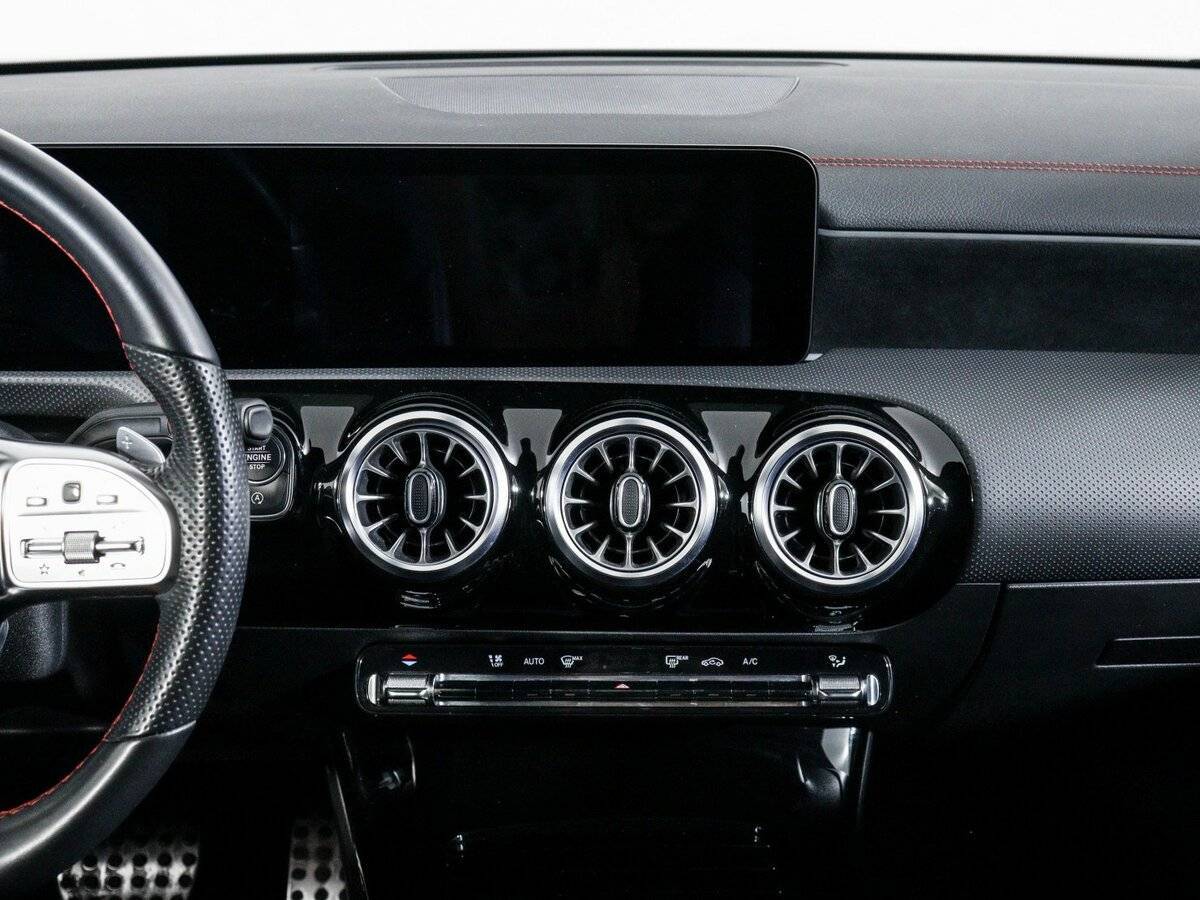 Купить Mercedes-Benz CLA с пробегом. Фото: #8