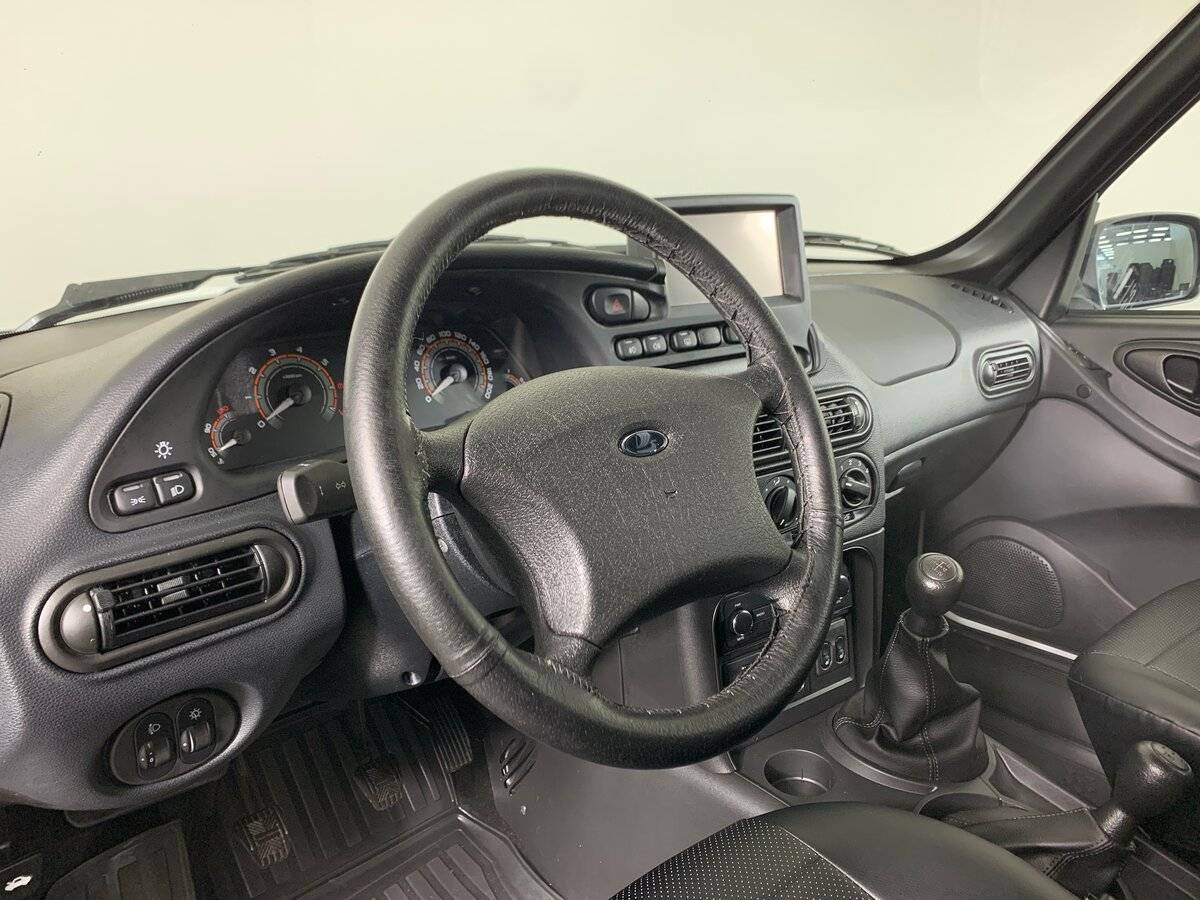 Купить Lada (ВАЗ) Niva с пробегом. Фото: #11