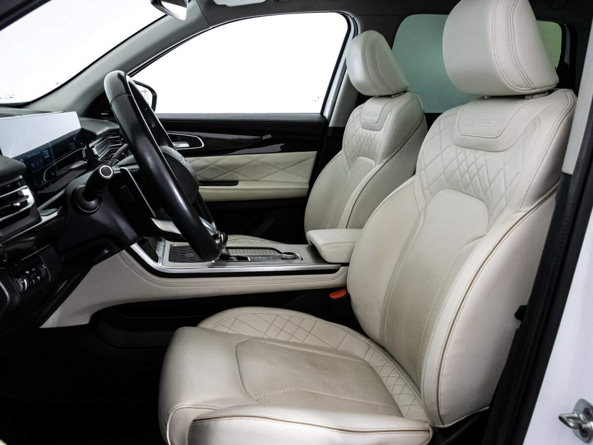 Купить EXEED VX с пробегом. Фото: #11