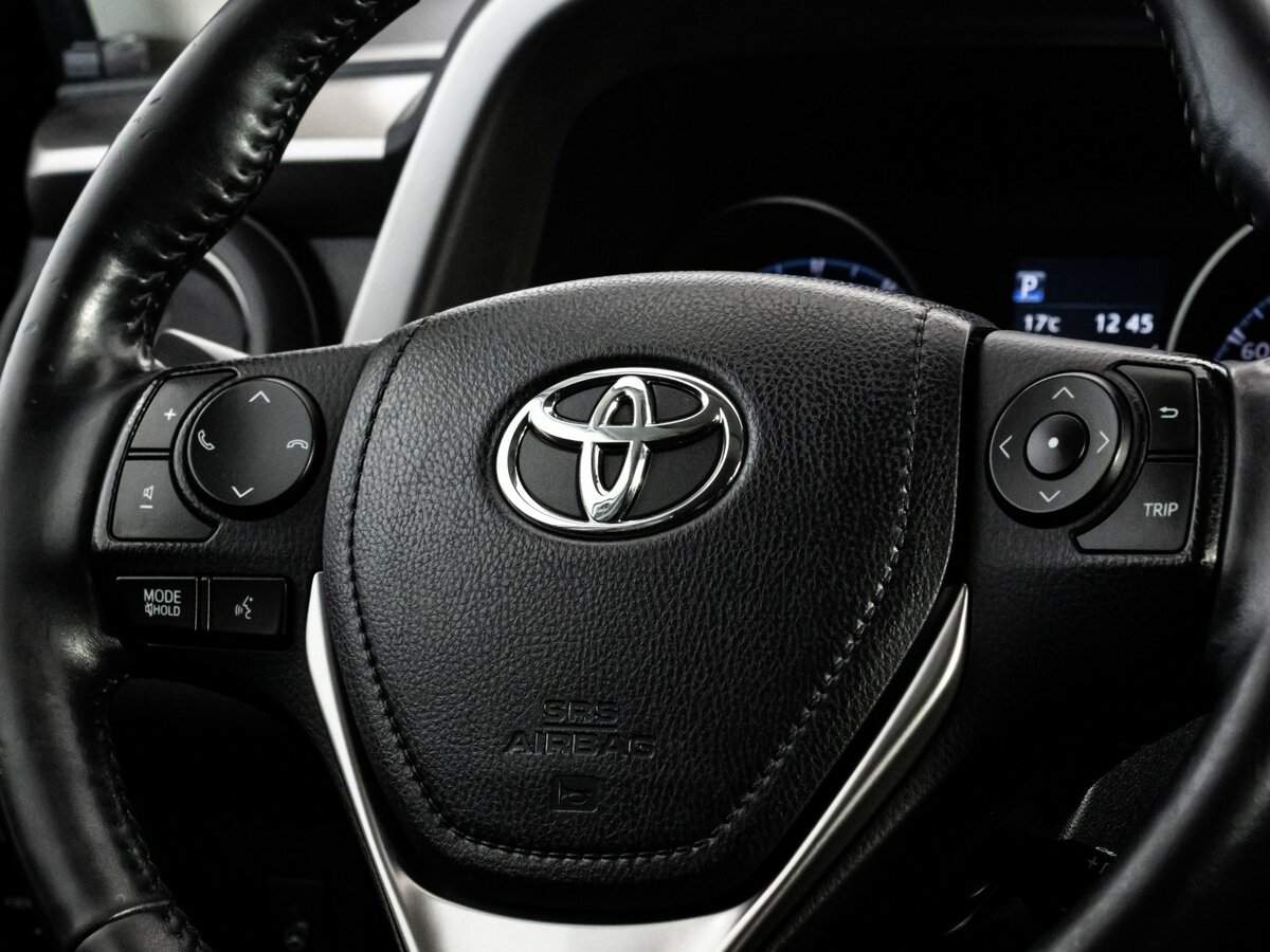 Купить Toyota RAV4 с пробегом. Фото: #10