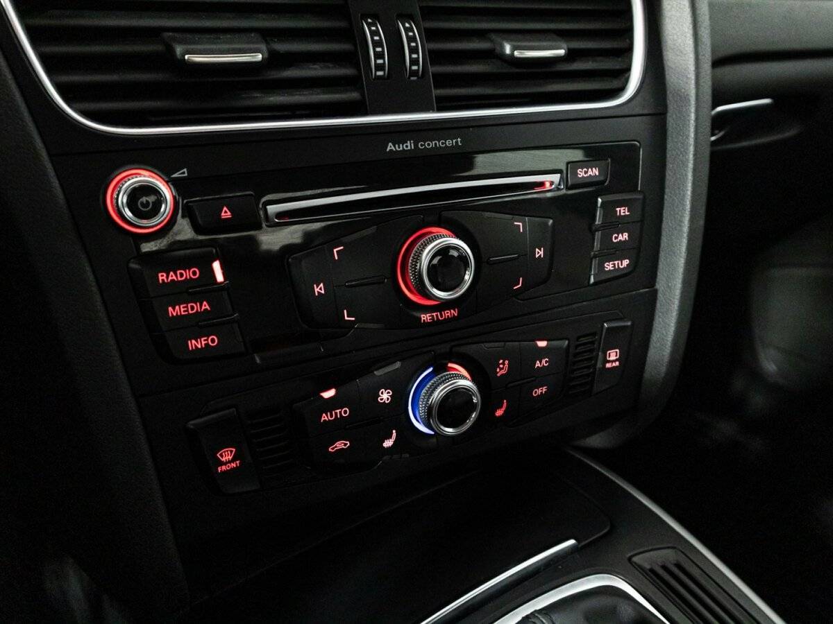 Купить Audi A4 с пробегом. Фото: #15