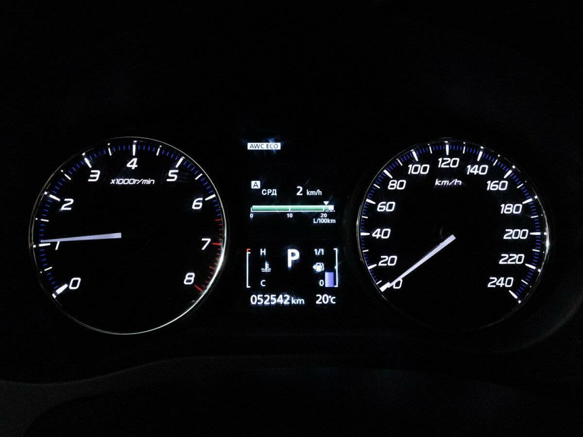 Купить Mitsubishi Outlander с пробегом. Фото: #11