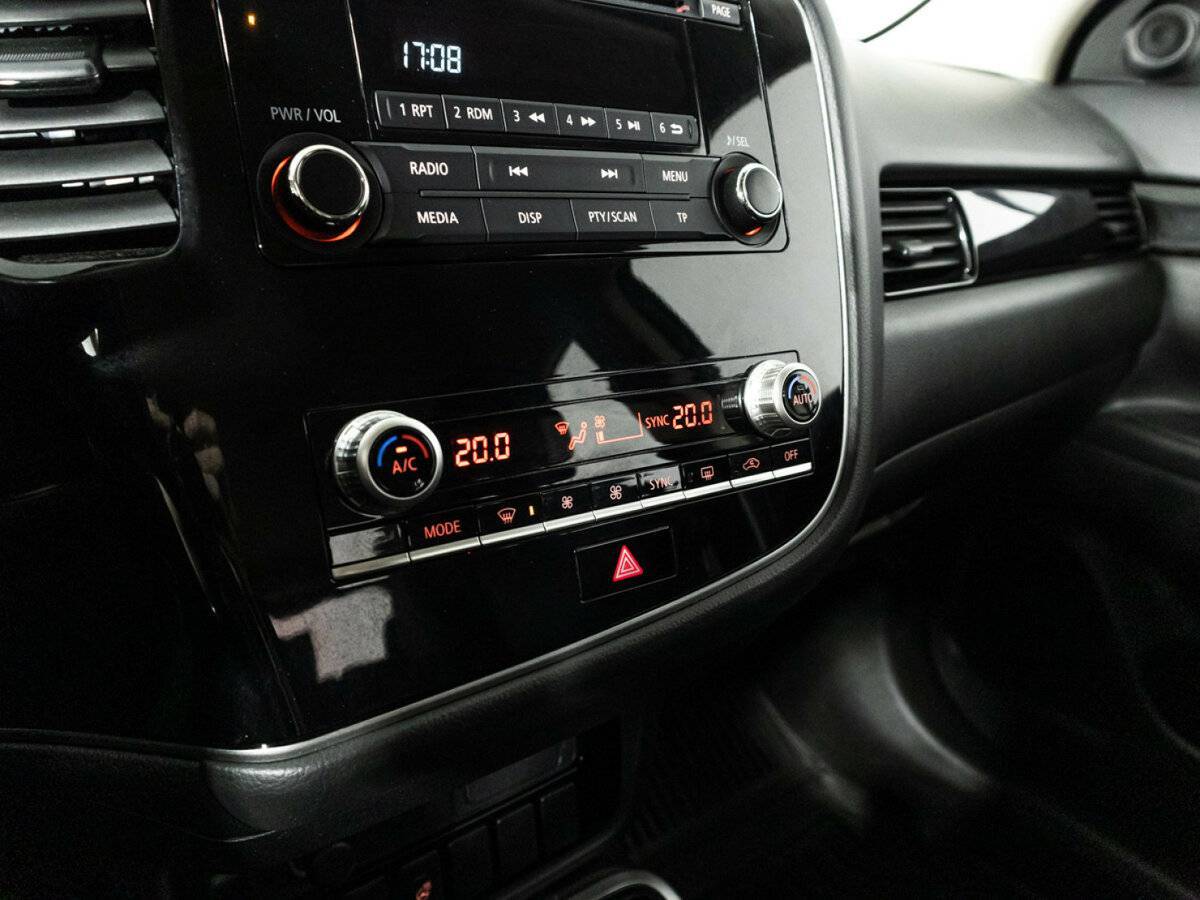 Купить Mitsubishi Outlander с пробегом. Фото: #15