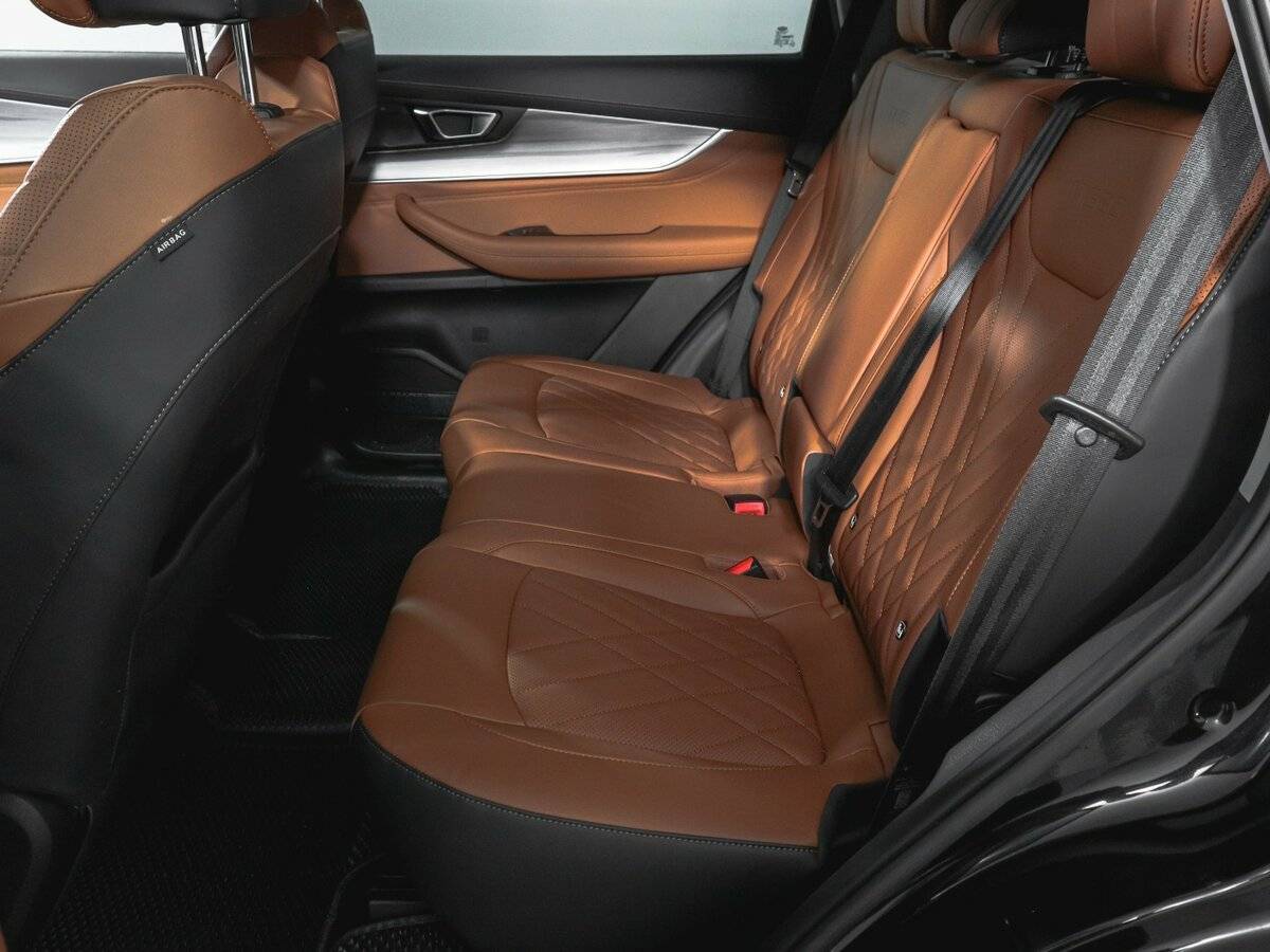 Купить Chery Tiggo 8 Pro Max с пробегом. Фото: #9