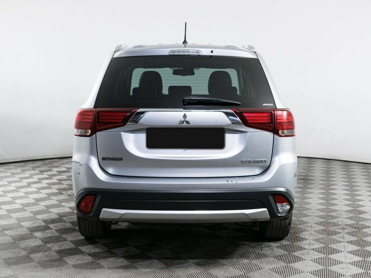 Купить Mitsubishi Outlander с пробегом. Фото: #4