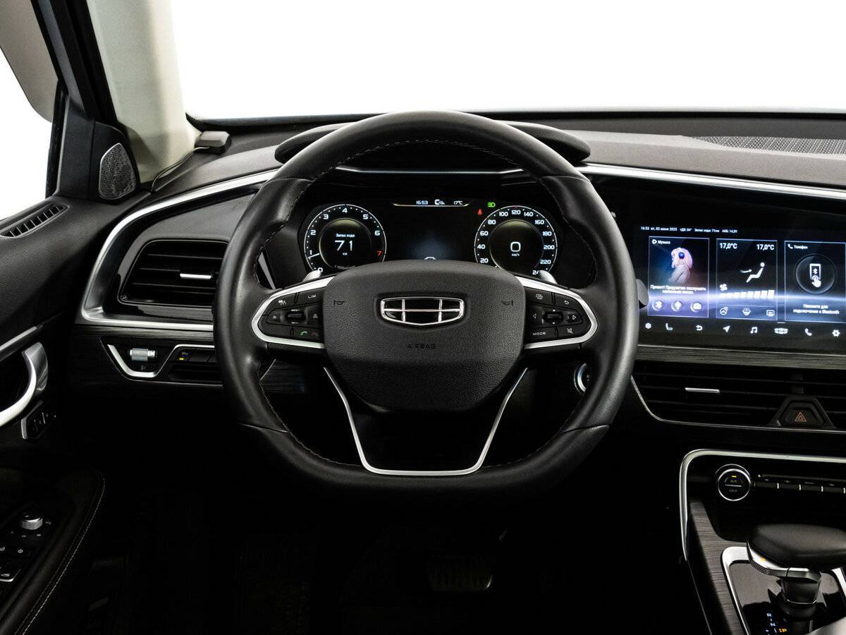 Купить Geely Tugella с пробегом. Фото: #11