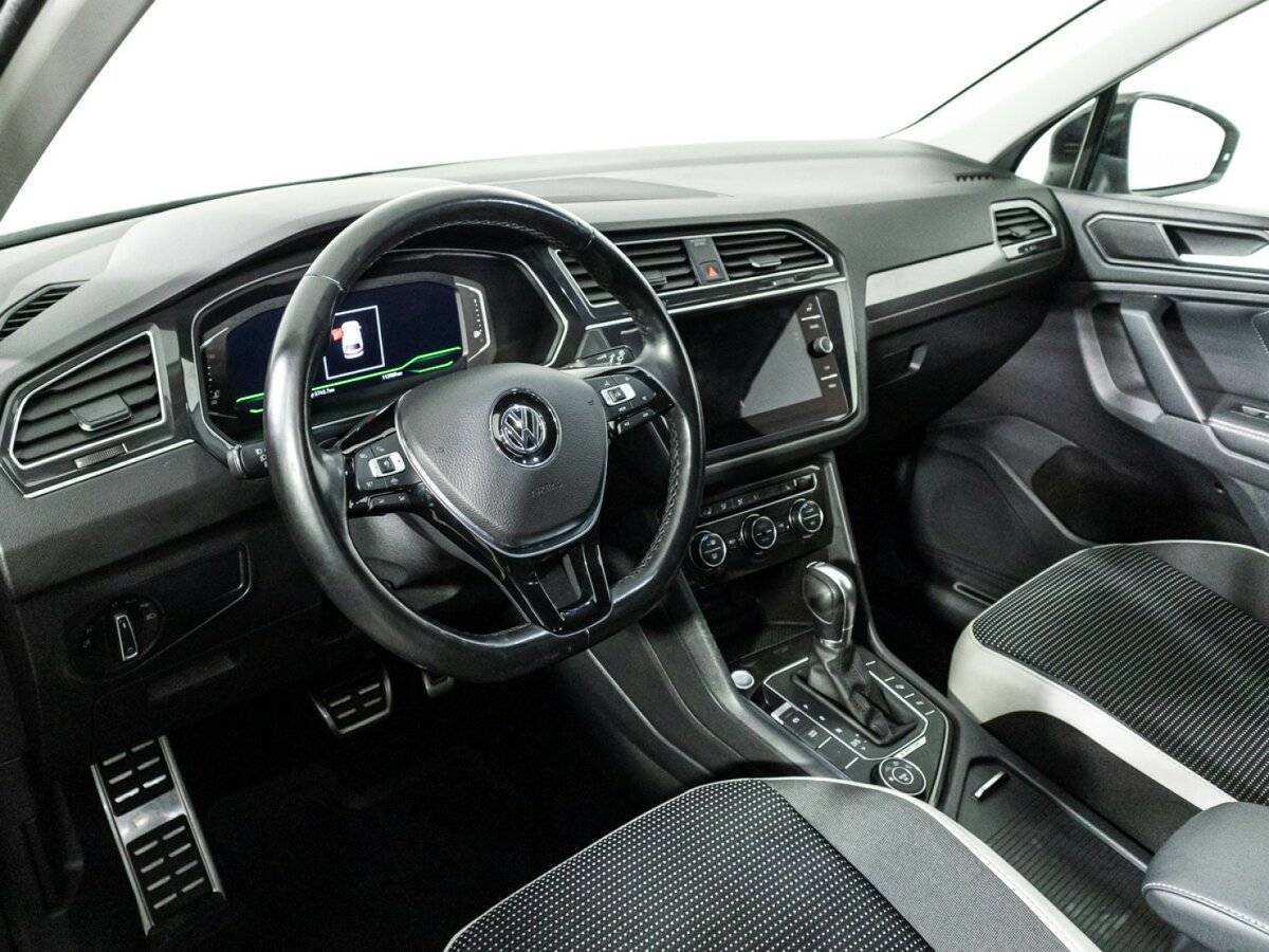 Купить Volkswagen Tiguan с пробегом. Фото: #10