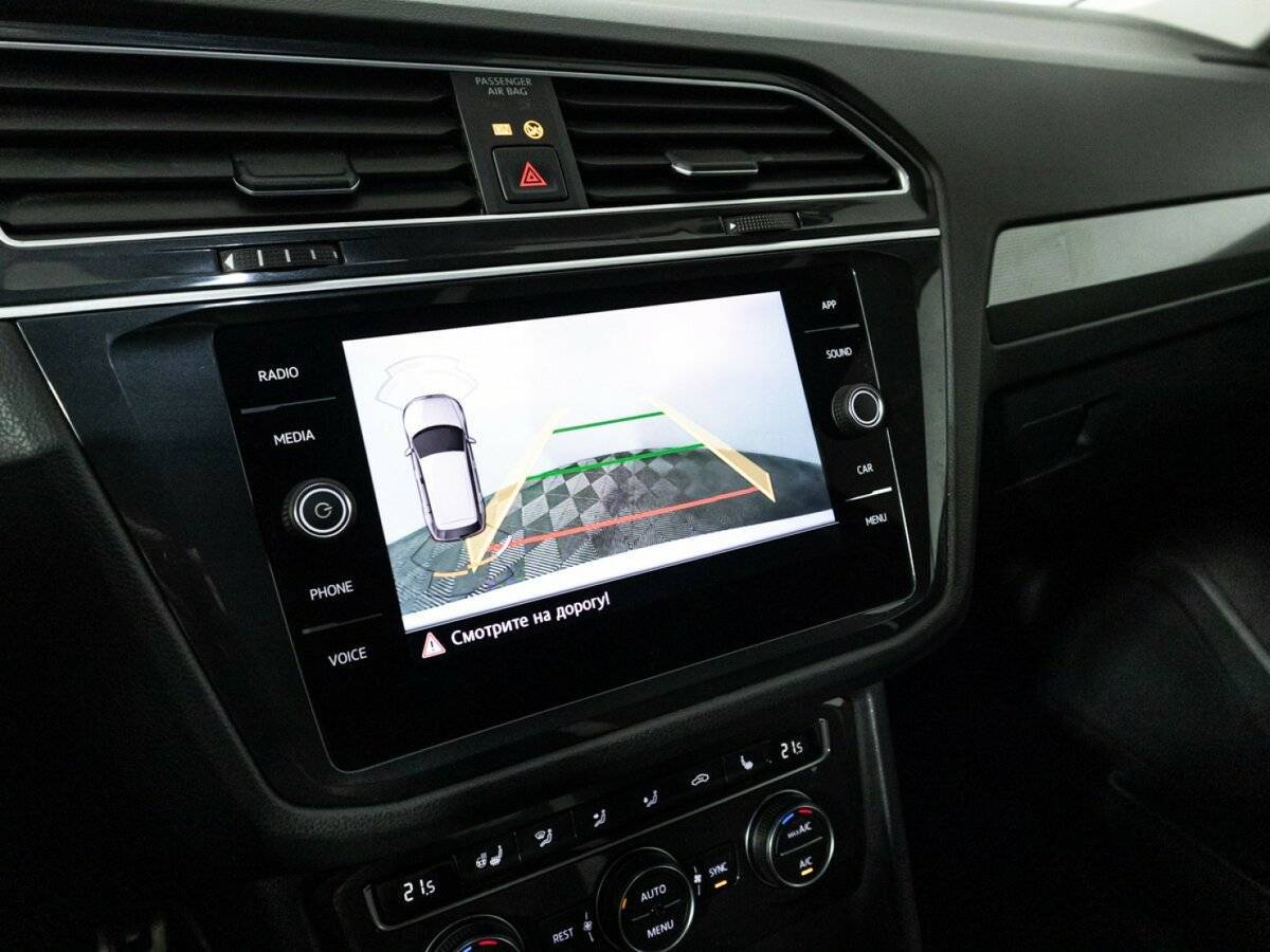 Купить Volkswagen Tiguan с пробегом. Фото: #15