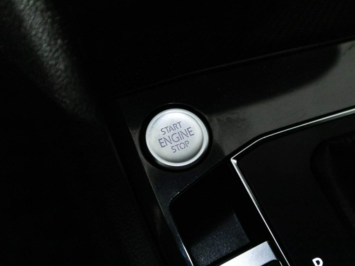 Купить Volkswagen Tiguan с пробегом. Фото: #18