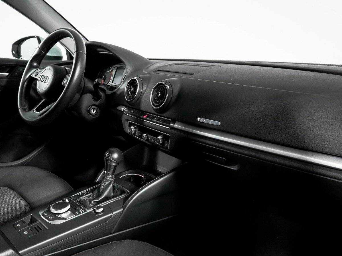 Купить Audi A3 с пробегом. Фото: #8