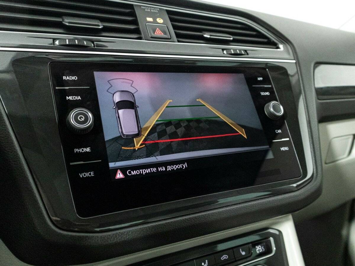 Купить Volkswagen Tiguan с пробегом. Фото: #15