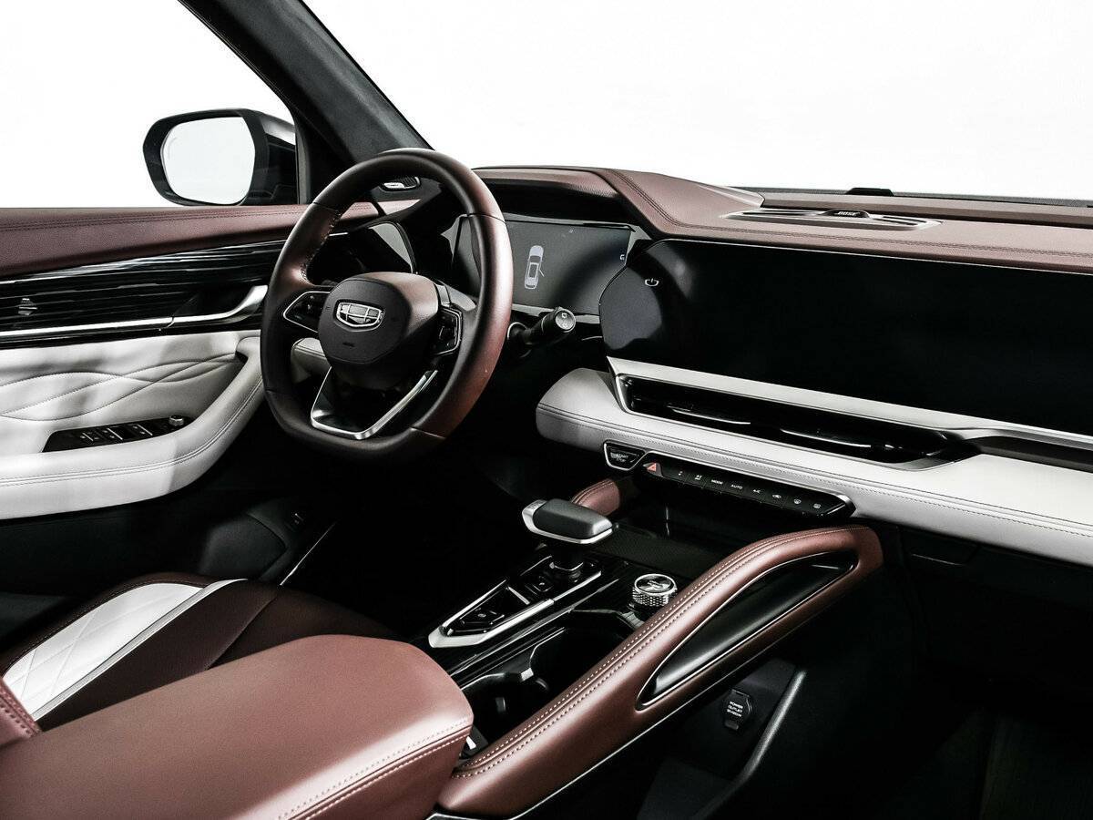 Купить Geely Monjaro с пробегом. Фото: #8