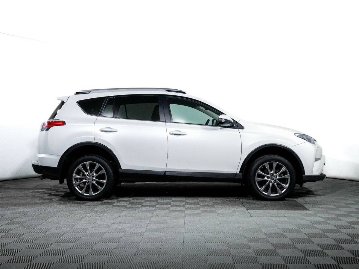 Купить Toyota RAV4 с пробегом. Фото: #3