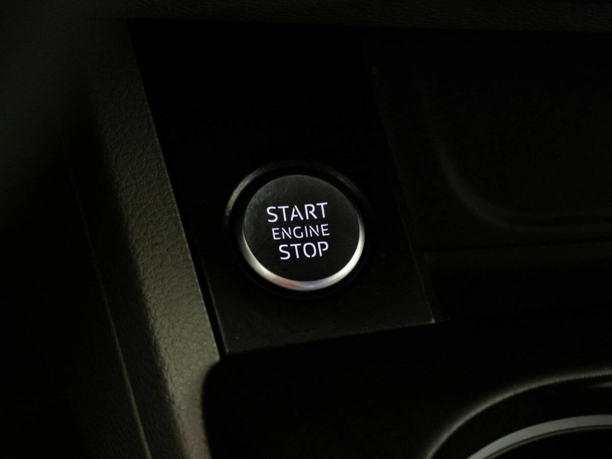 Купить Audi A4 с пробегом. Фото: #22