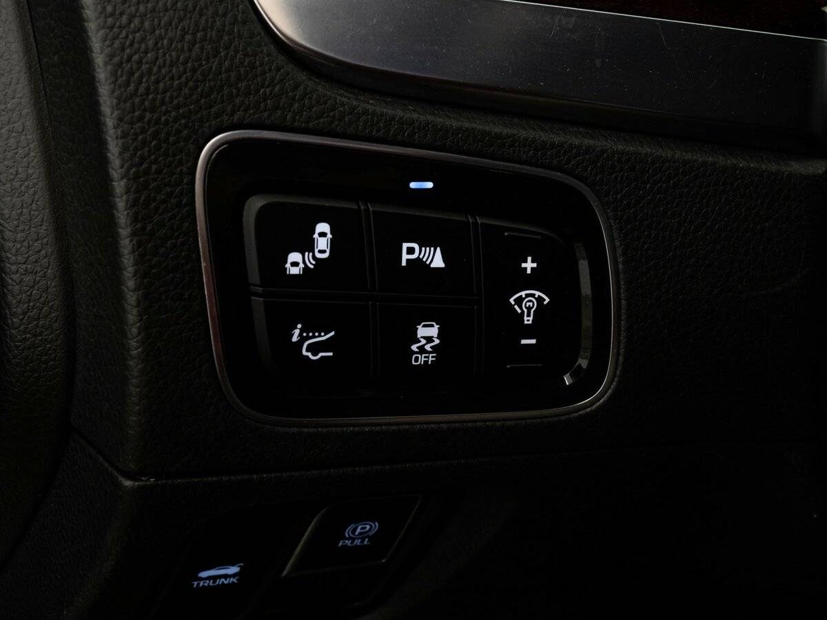 Купить Hyundai Equus с пробегом. Фото: #26