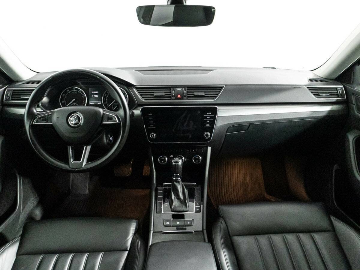 Купить Skoda Superb с пробегом. Фото: #12