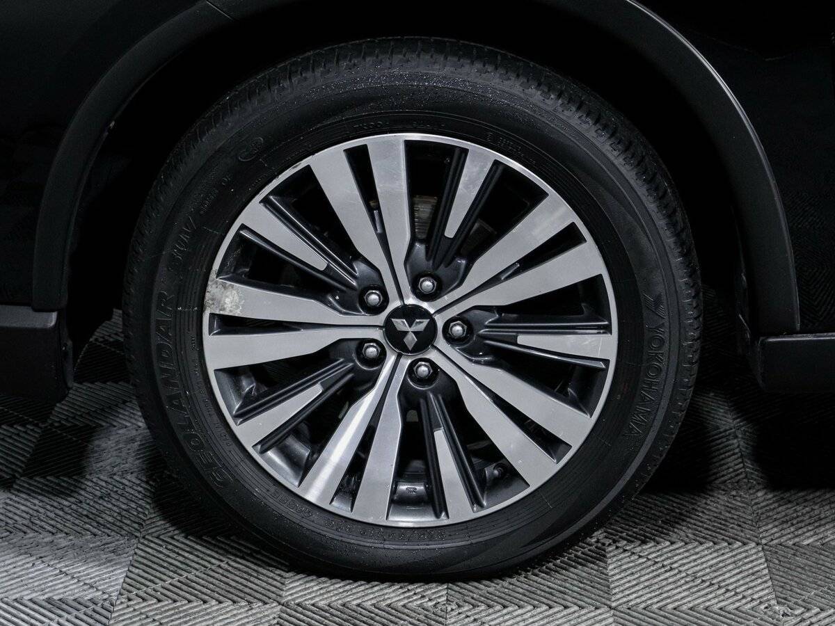 Купить Mitsubishi Outlander с пробегом. Фото: #14