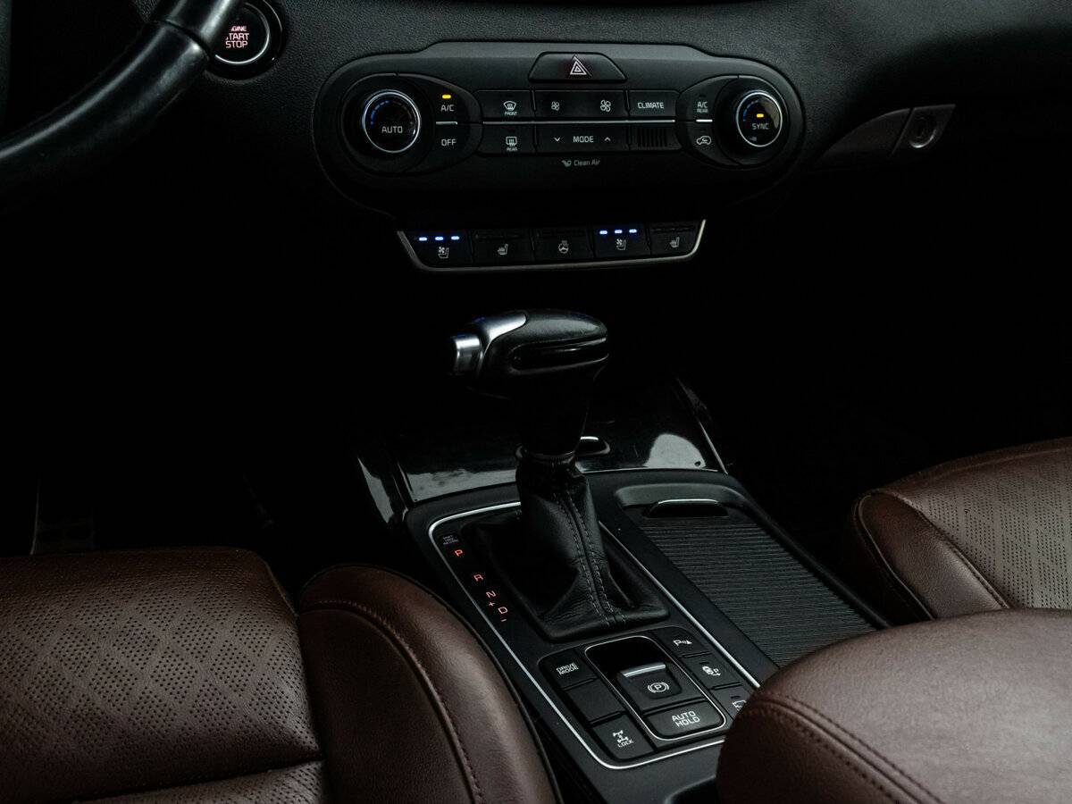 Купить Kia Sorento с пробегом. Фото: #13