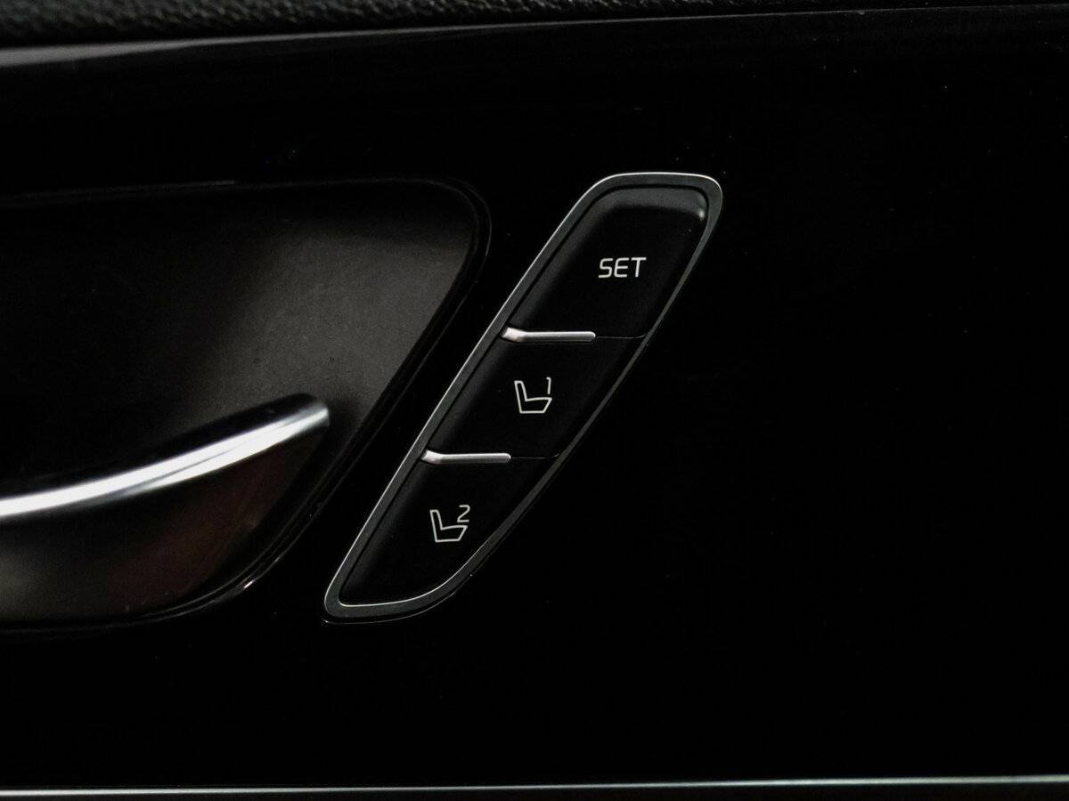 Купить Kia Sorento с пробегом. Фото: #21