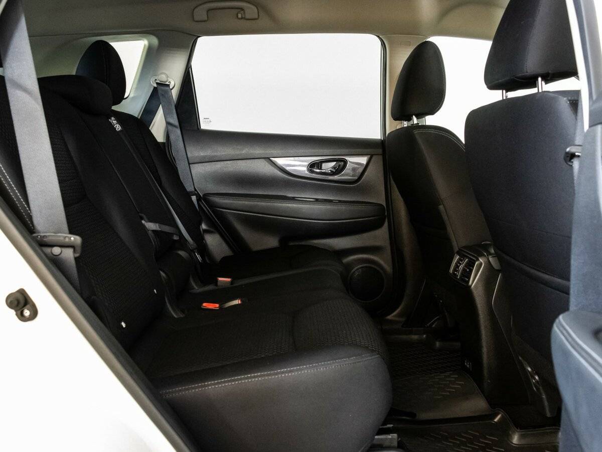 Купить Nissan X-Trail с пробегом. Фото: #17