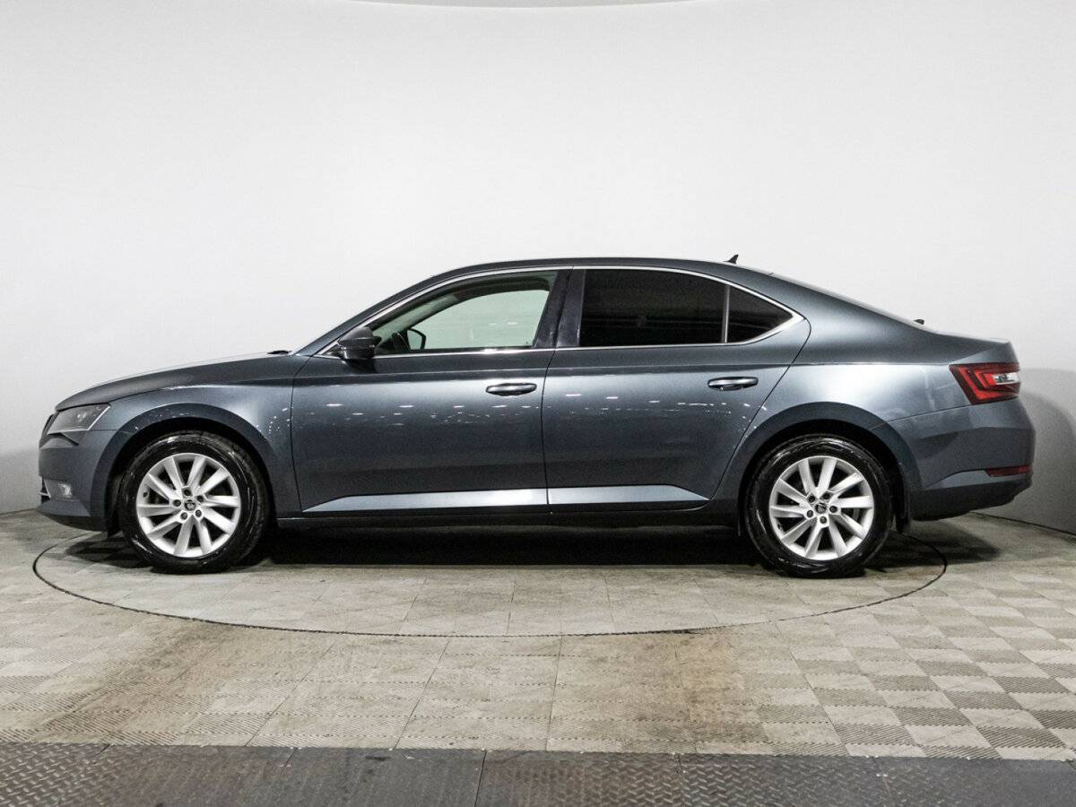 Купить Skoda Superb с пробегом. Фото: #7