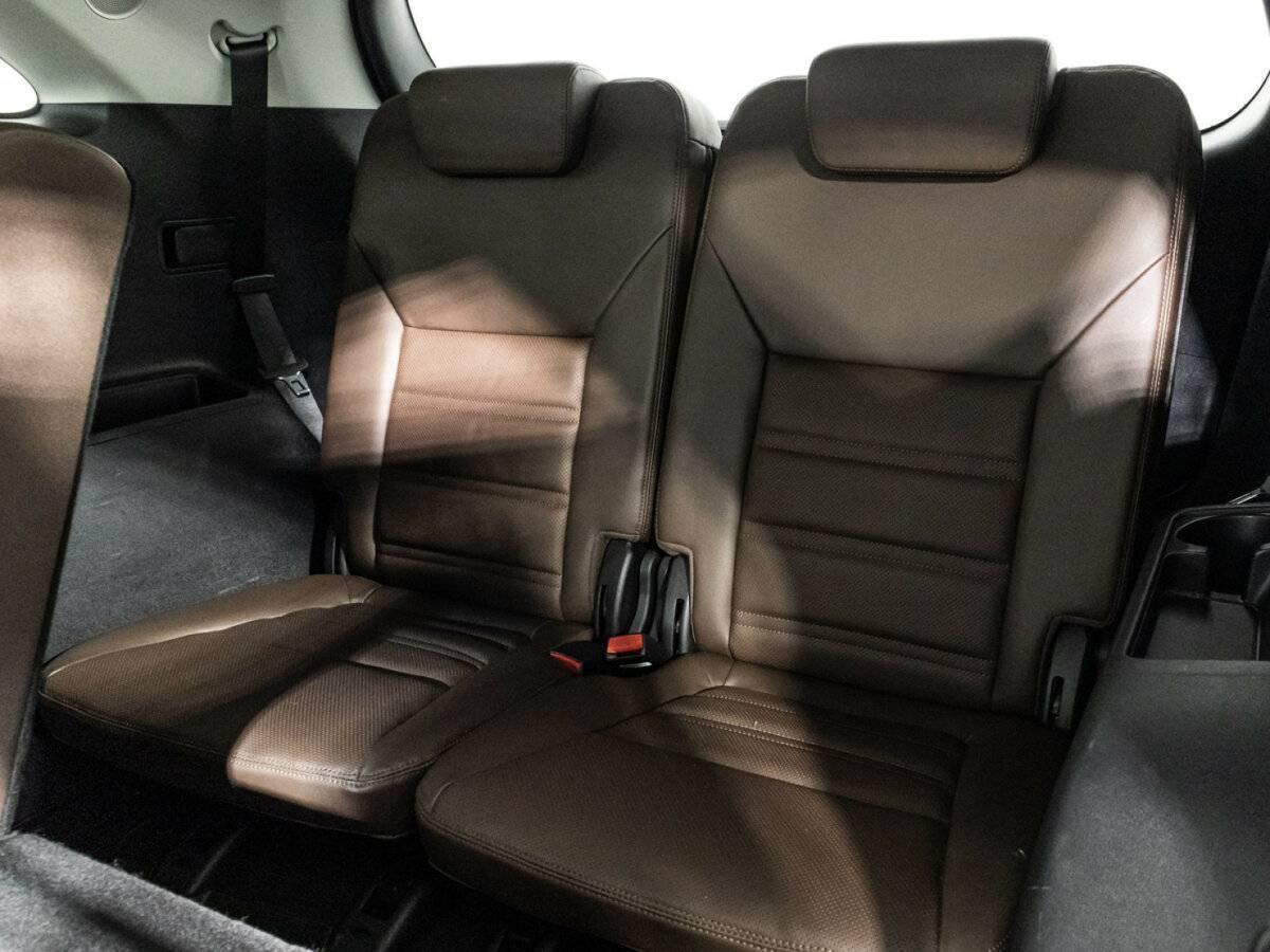 Купить Kia Sorento с пробегом. Фото: #17