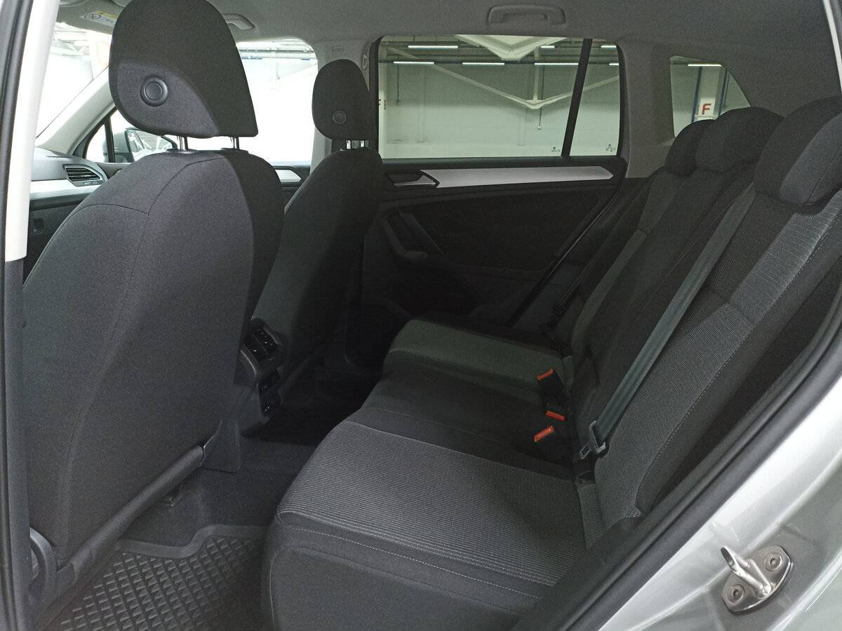 Купить Volkswagen Tiguan с пробегом. Фото: #11