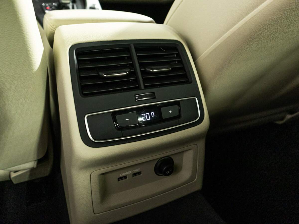 Купить Audi A4 с пробегом. Фото: #21