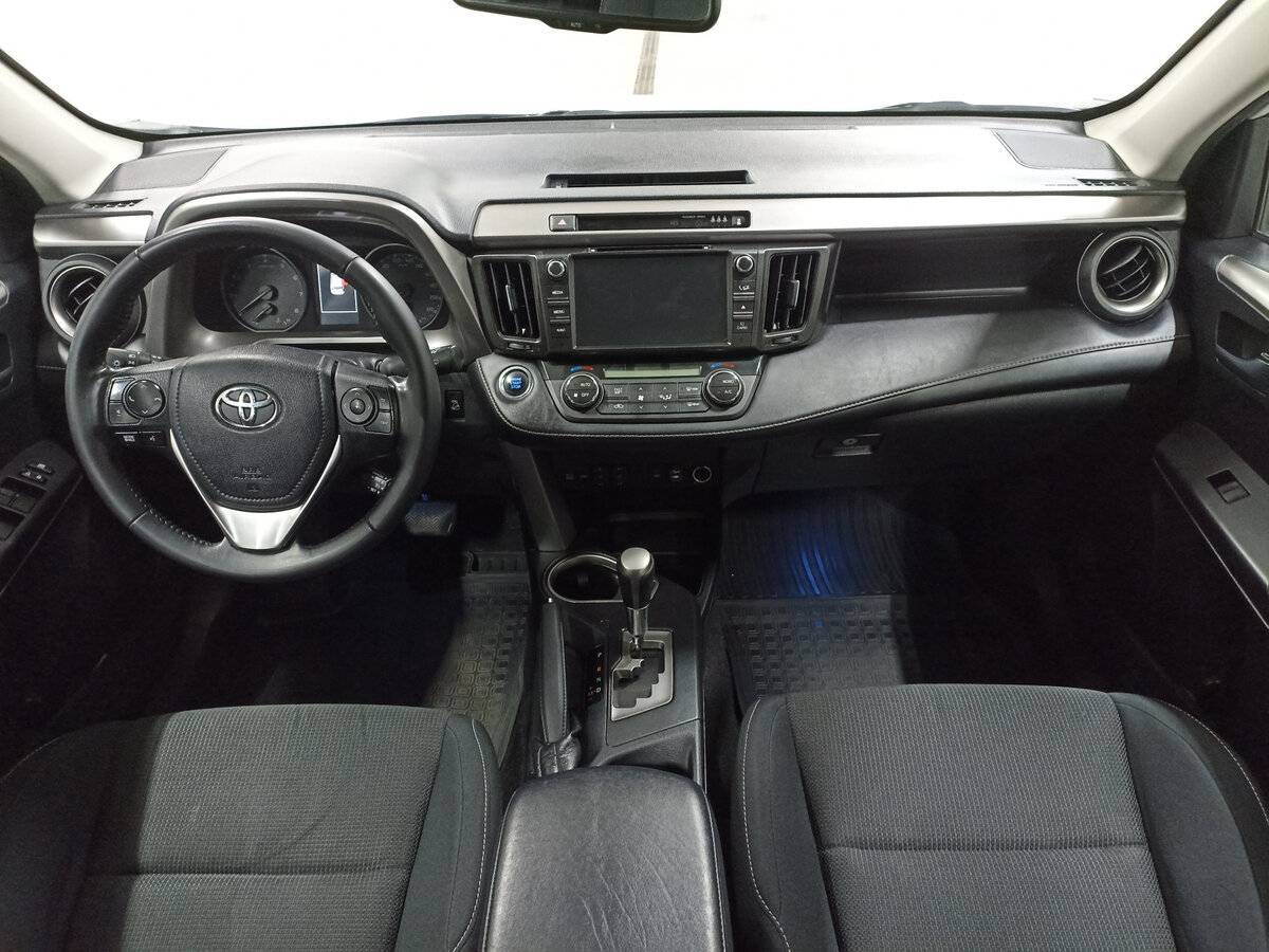 Купить Toyota RAV4 с пробегом. Фото: #13