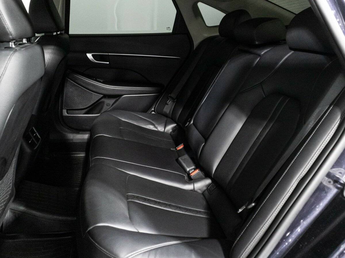 Купить Hyundai Sonata с пробегом. Фото: #9