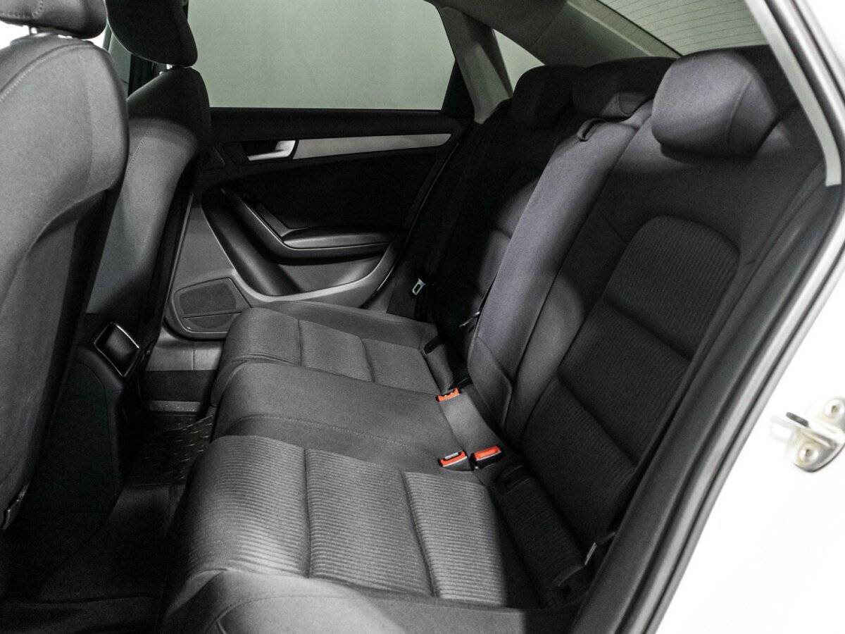 Купить Audi A4 с пробегом. Фото: #9