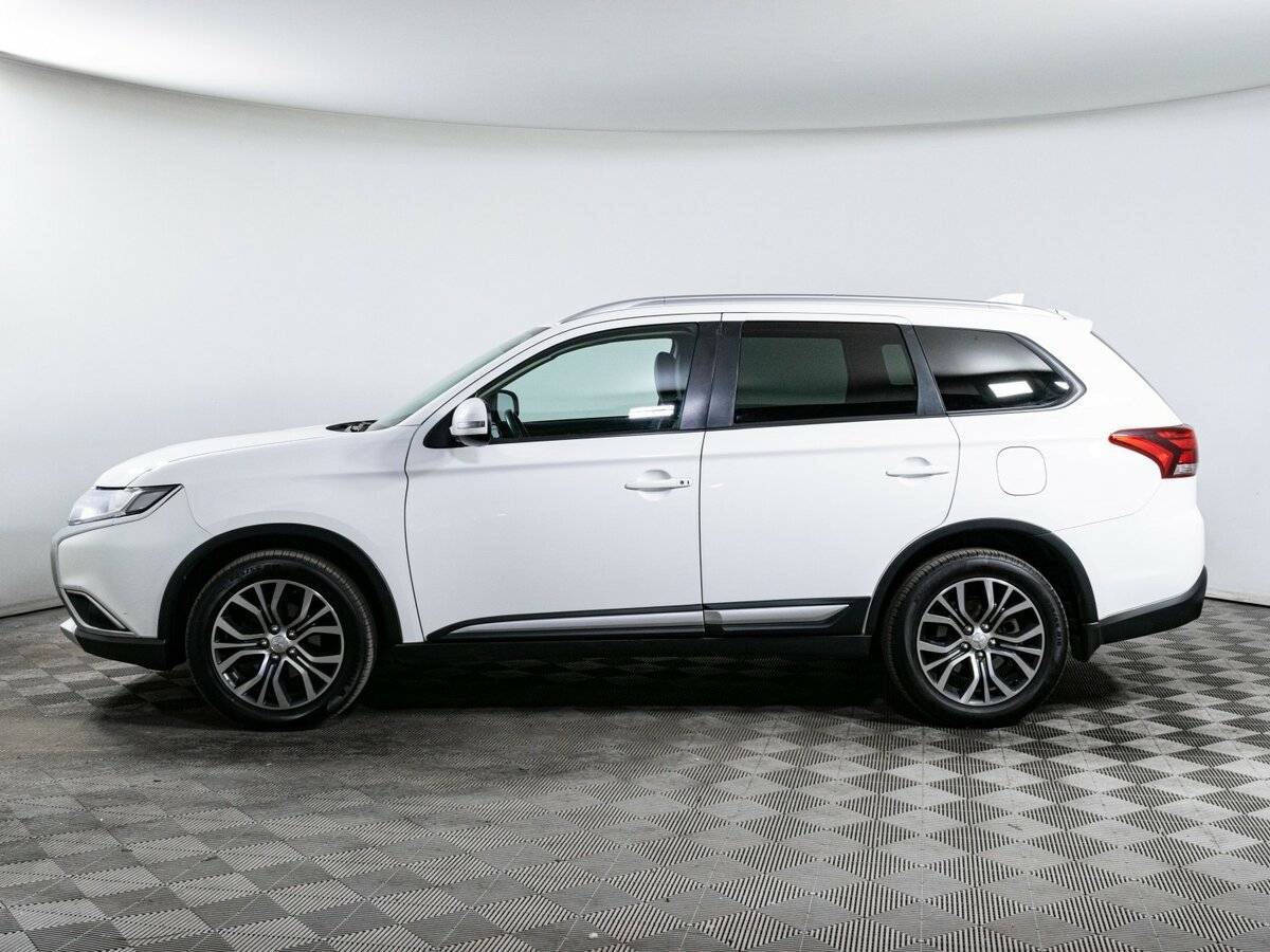 Купить Mitsubishi Outlander с пробегом. Фото: #7