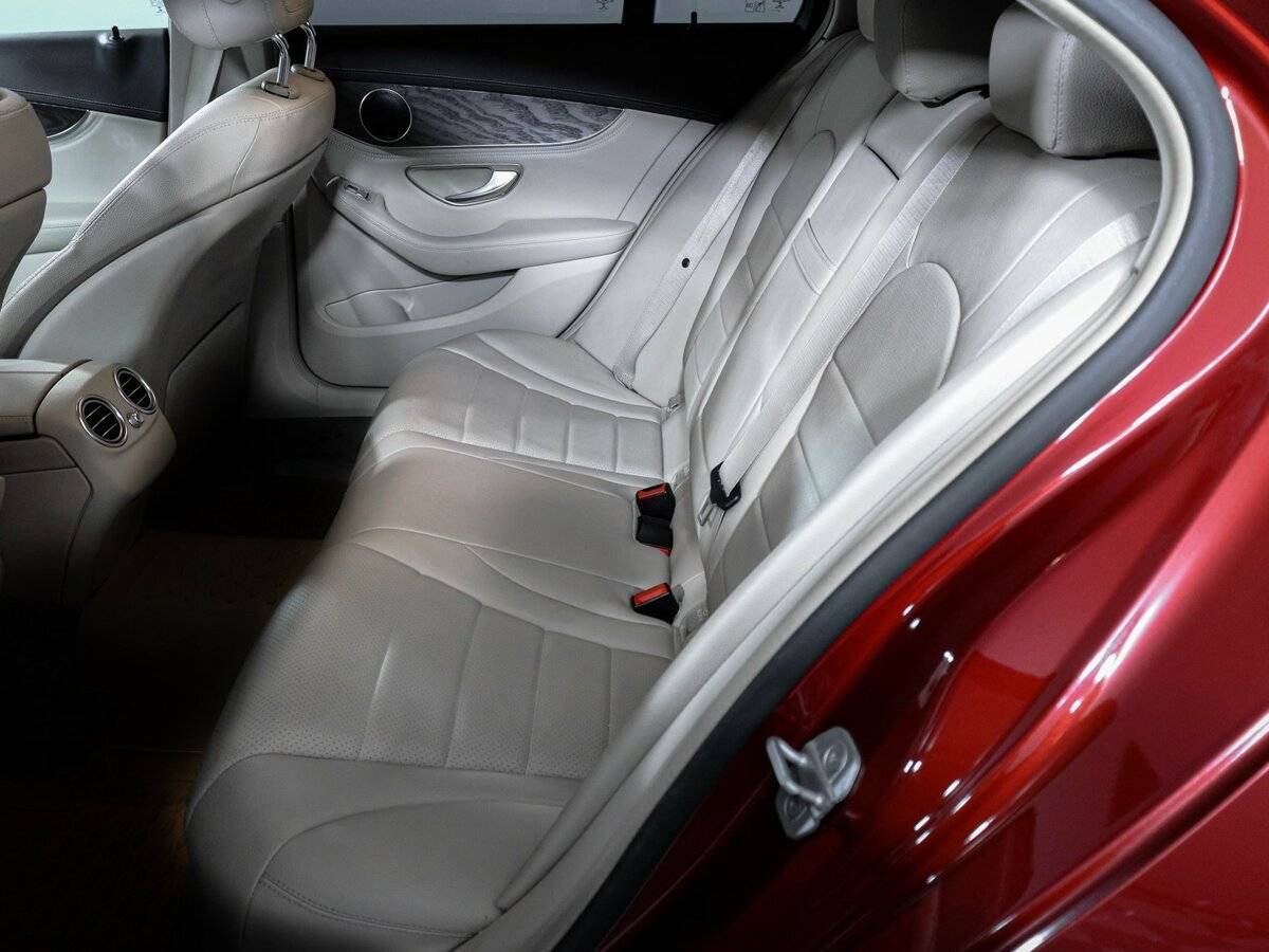 Купить Mercedes-Benz C-Класс с пробегом. Фото: #9