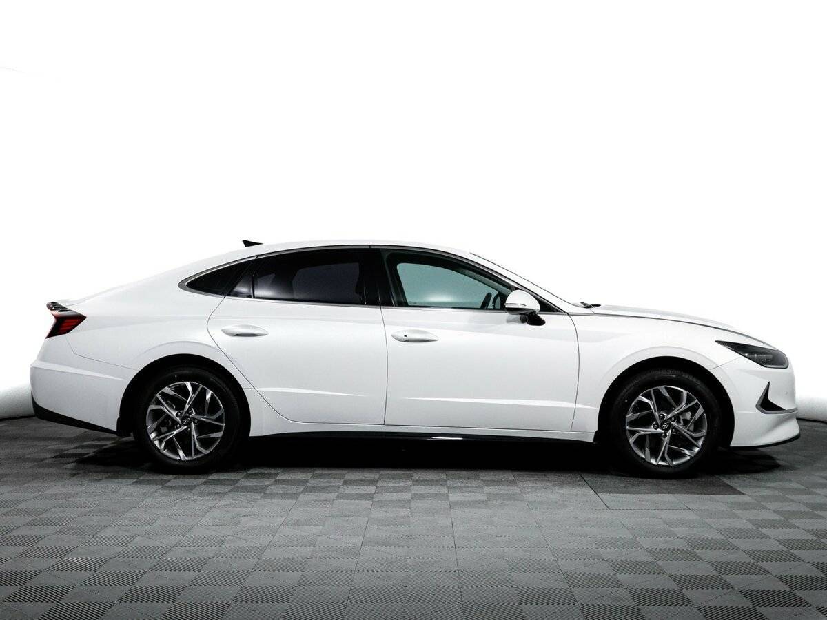 Купить Hyundai Sonata с пробегом. Фото: #3