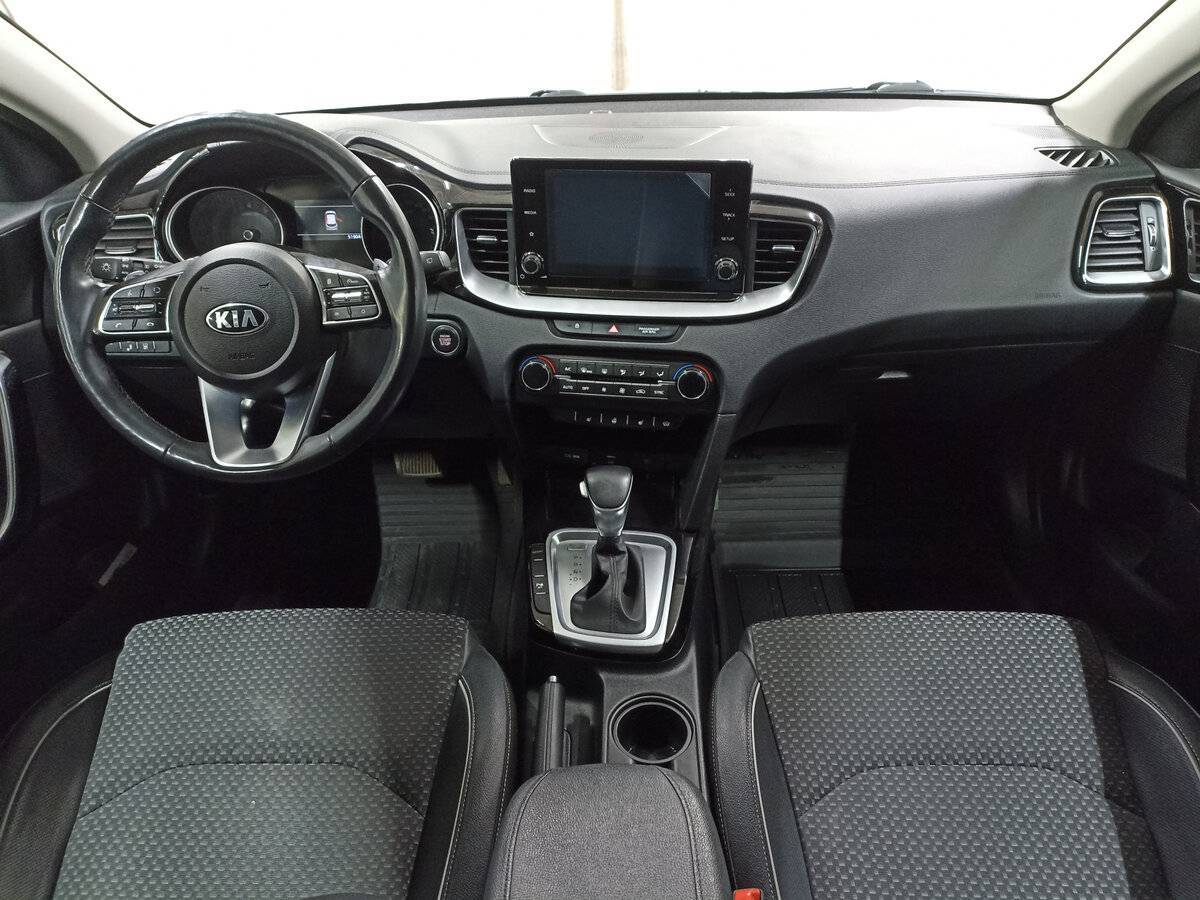 Купить Kia Ceed с пробегом. Фото: #13