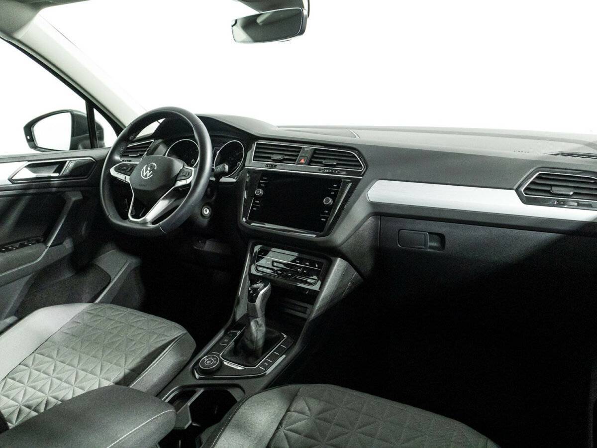 Купить Volkswagen Tiguan с пробегом. Фото: #8